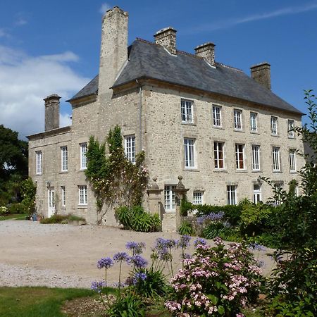 Manoir De Savigny Bed and Breakfast Valognes Εξωτερικό φωτογραφία