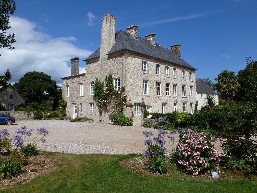 Manoir De Savigny Bed and Breakfast Valognes Εξωτερικό φωτογραφία