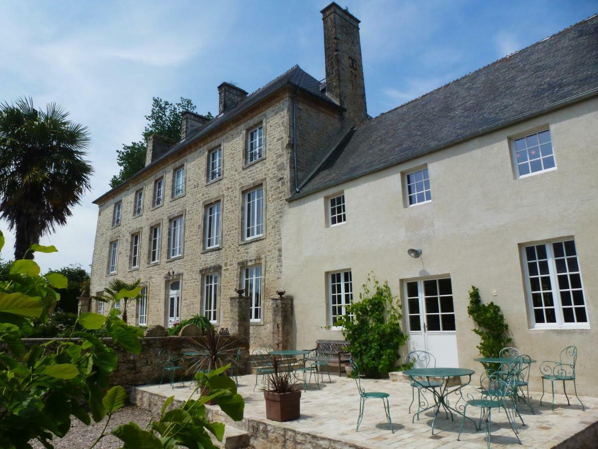 Manoir De Savigny Bed and Breakfast Valognes Εξωτερικό φωτογραφία